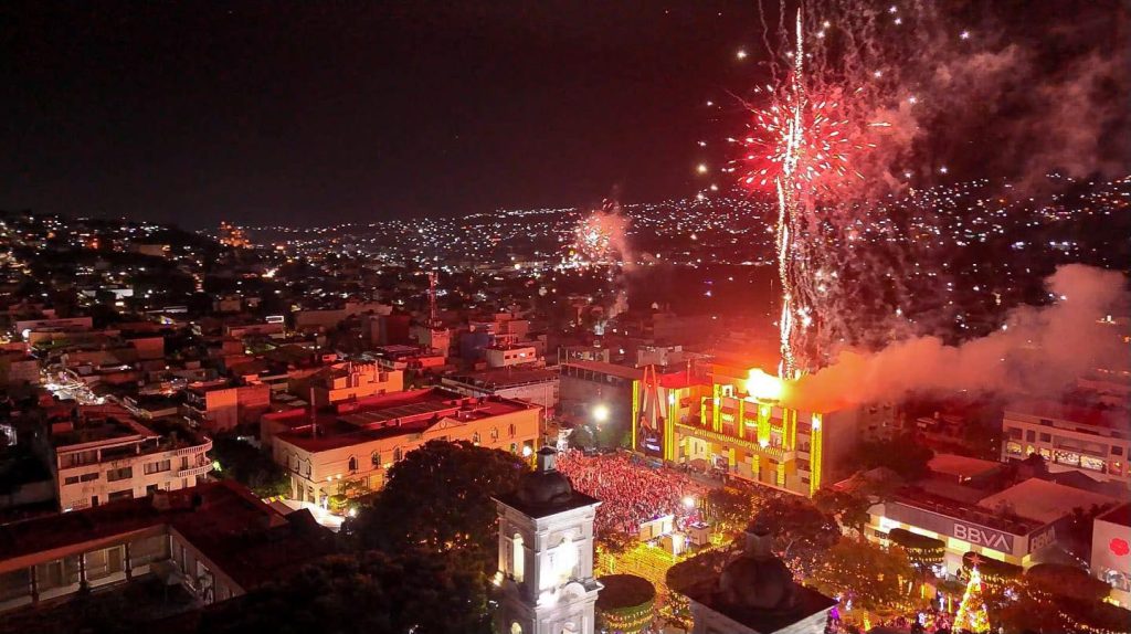 484071265_948518324155196_4722182022849804473_n-1024x574 Chilpancingo enciende su Árbol Navideño y da inicio a la temporada decembrina.